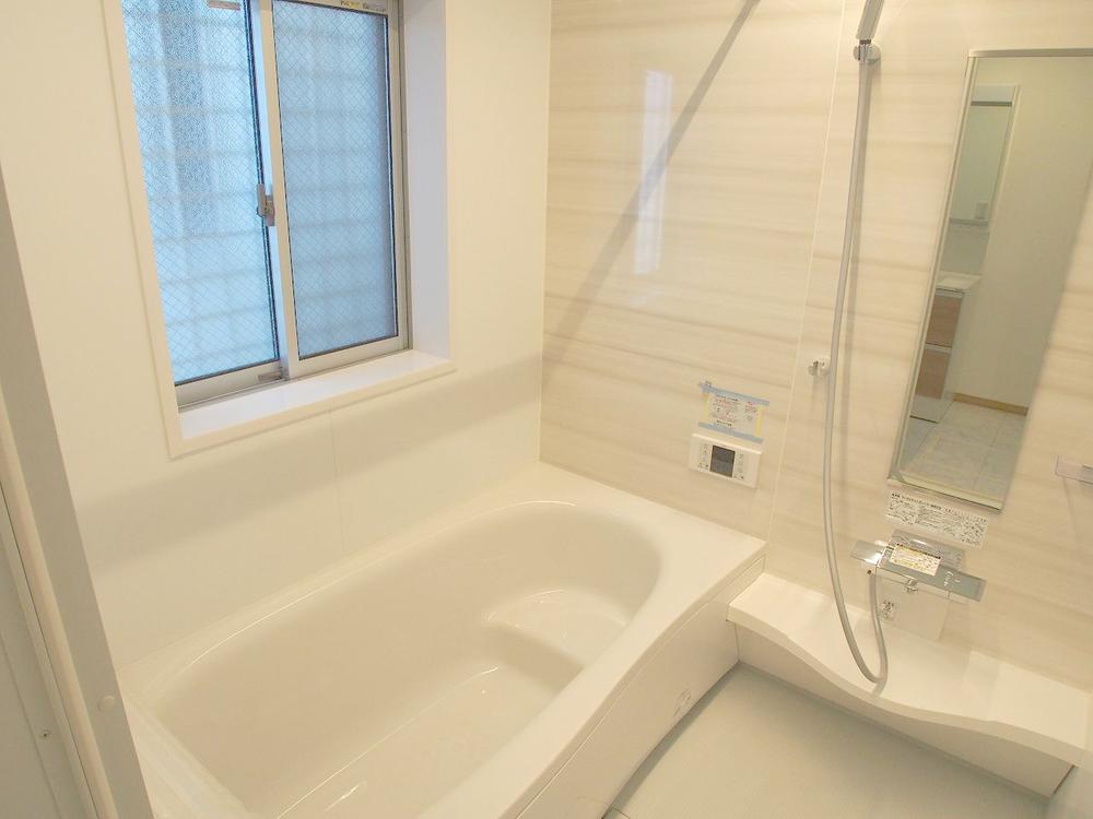 Bathroom. 1 Building bathroom (12 May 2013) Shooting