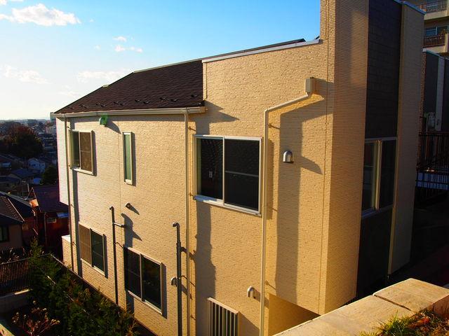 View photos from the dwelling unit