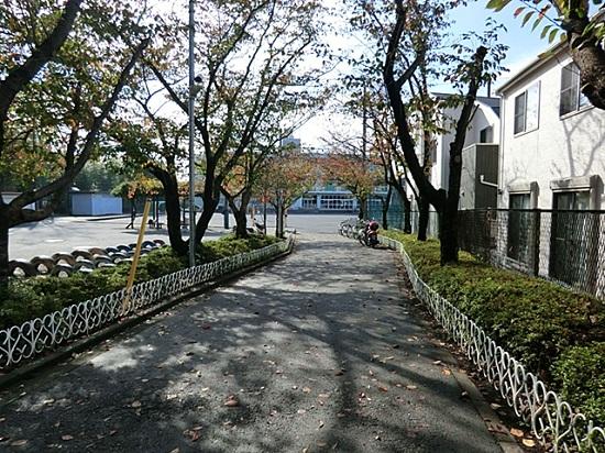 Primary school. 850m to Yokohama Municipal Nitta Elementary School