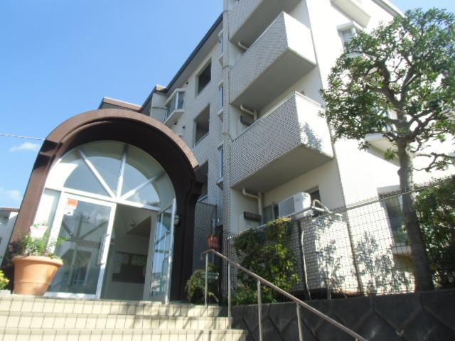 Local appearance photo. Local (11 May 2013) Shooting