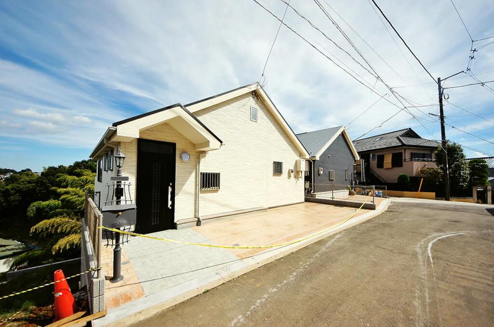 Local appearance photo