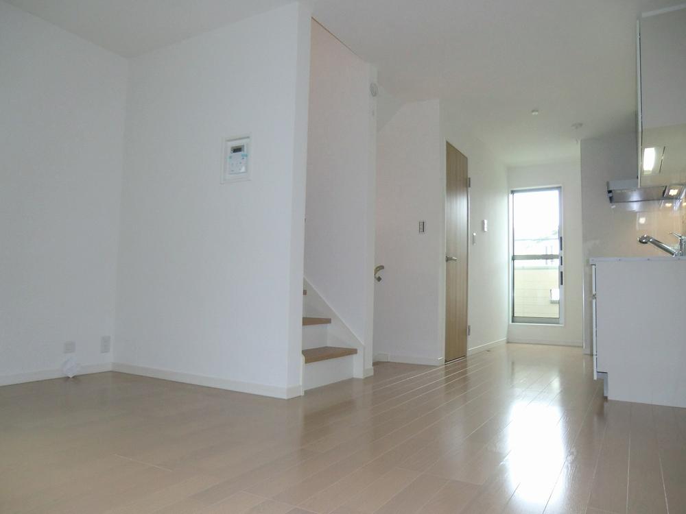 Same specifications photos (living). The company example of construction (living)