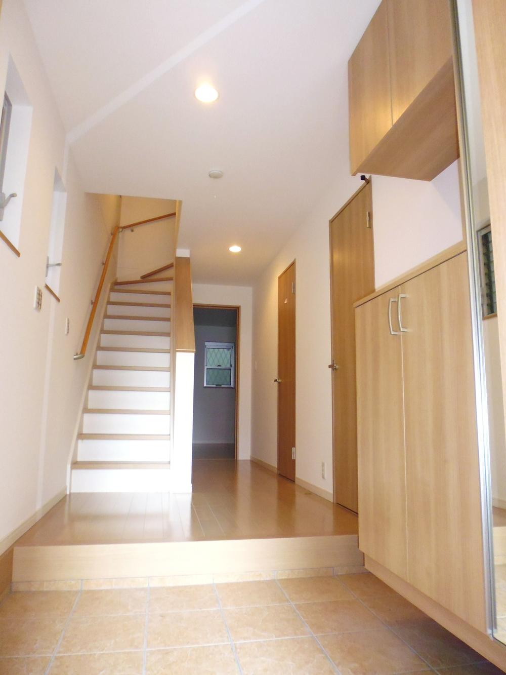 Entrance. Entrance (the company construction cases)