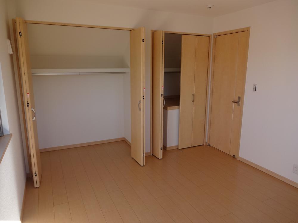 Non-living room. Indoor (11 May 2013) Shooting