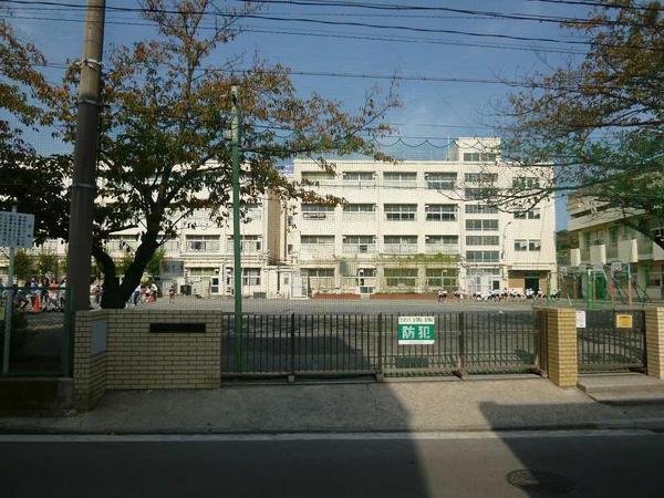 Primary school. Morooka until elementary school 500m