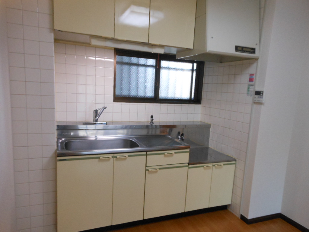 Kitchen. Two-burner gas stove is installed Friendly Kitchen