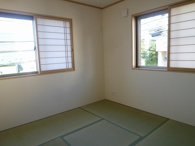 Non-living room. Building 2 Indoor (November 21, 2013) Shooting