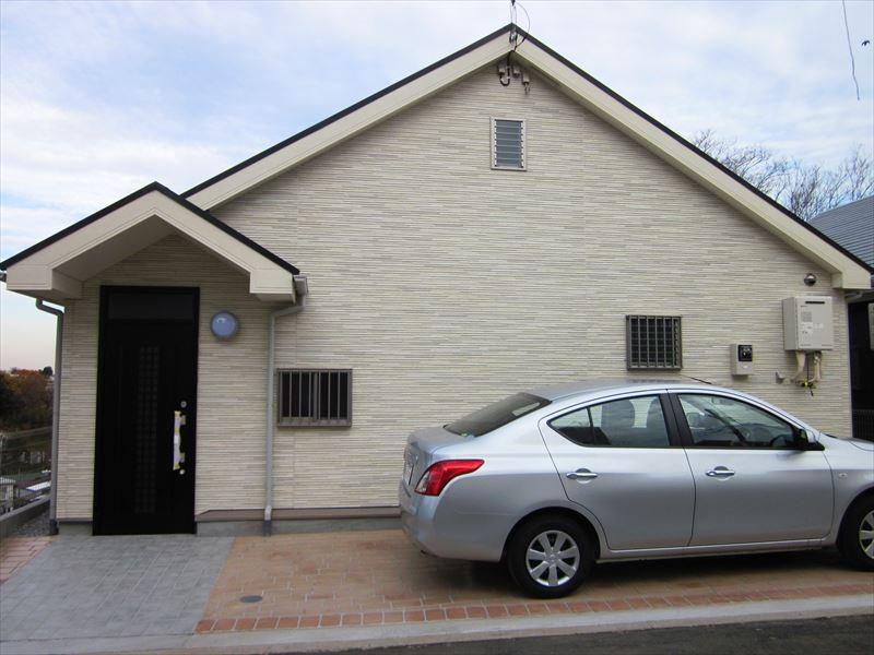 Local appearance photo. Local (12 May 2013) Shooting