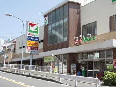 Supermarket. York Mart Myorenji to the store 507m