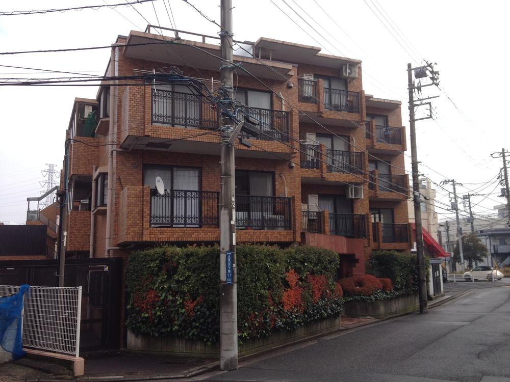 Local appearance photo. Local (12 May 2013) Shooting