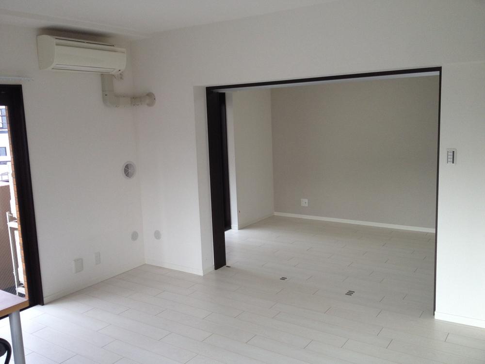 Living. Indoor (12 May 2013) Shooting