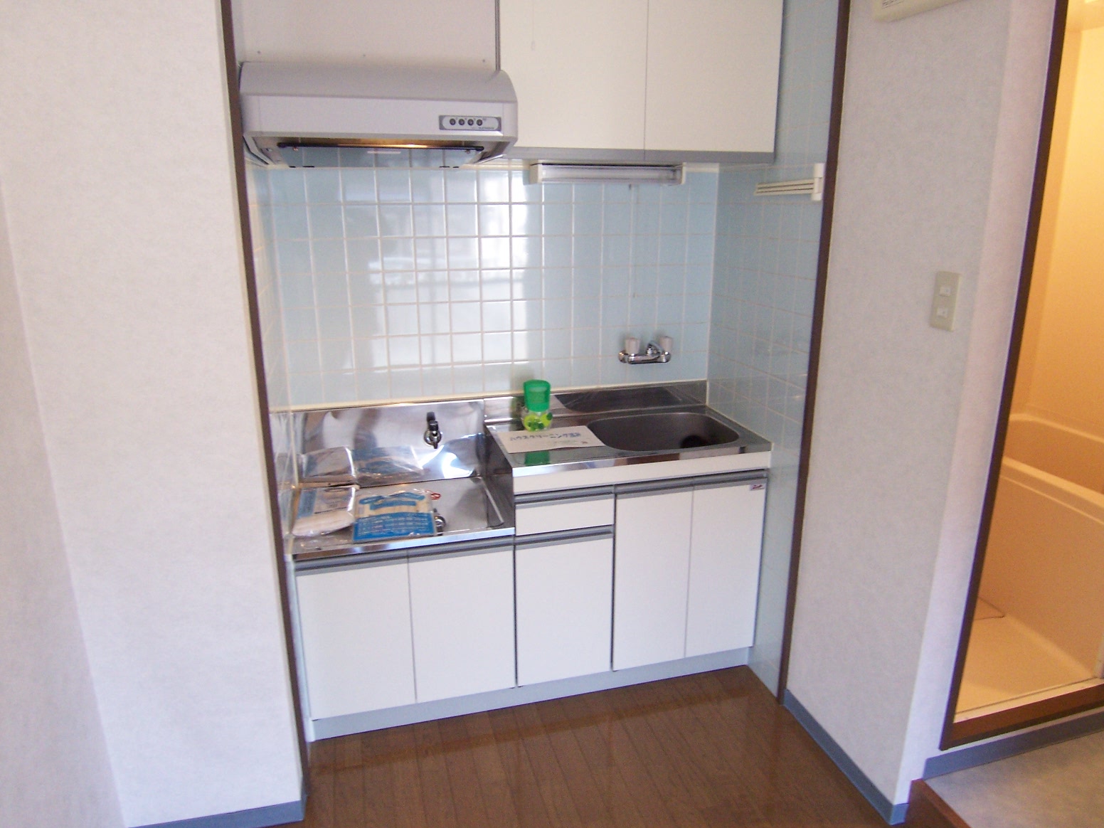 Kitchen. Two-burner gas stove is installed Friendly Kitchen