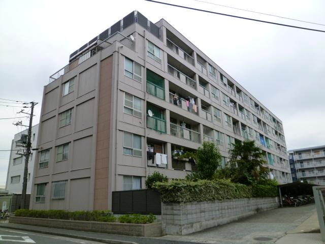 Local appearance photo. Local (11 May 2013) Shooting