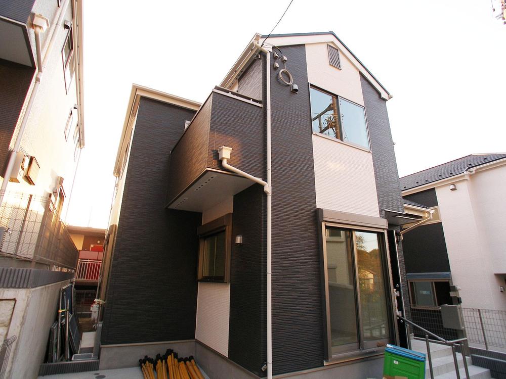 Local appearance photo. Building 2 local photo