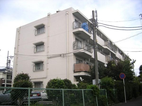 Local appearance photo. Local (10 May 2013) Shooting