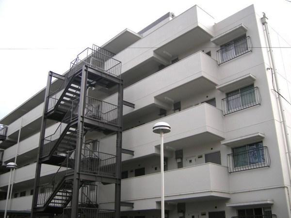 Local appearance photo. Local (10 May 2013) Shooting