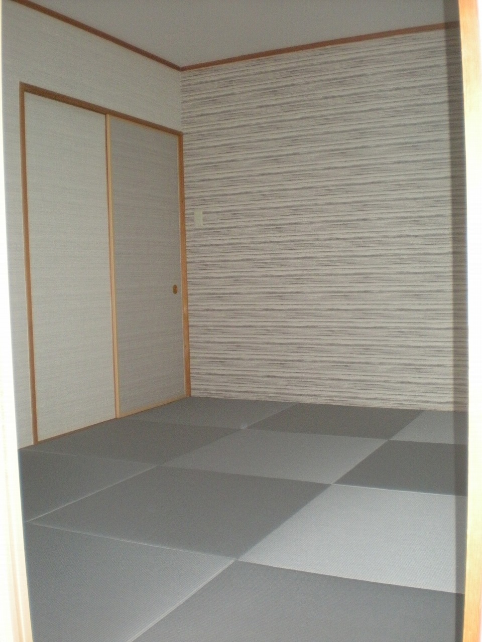 Living and room. It has been renovated to a stylish Japanese-style room.