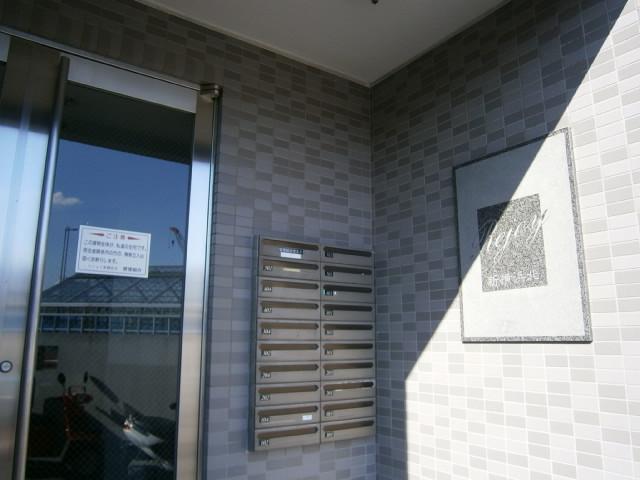 Local appearance photo. With auto-lock system of the peace of mind!