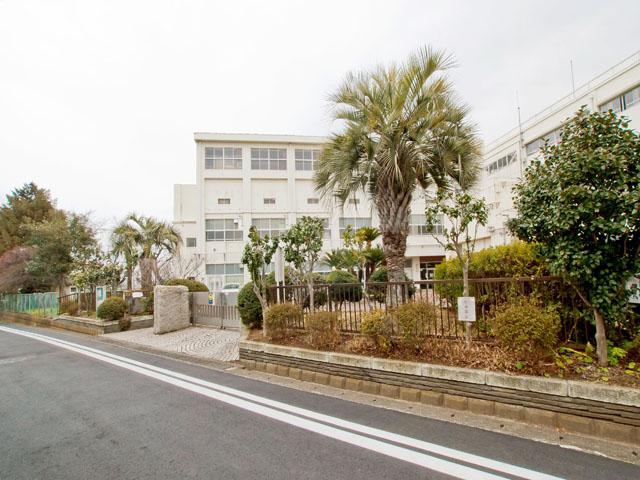 Primary school. Takatahigashi elementary school Up to 290m Takatahigashi elementary school 290m