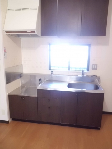 Kitchen. Ventilation is also easy to bright