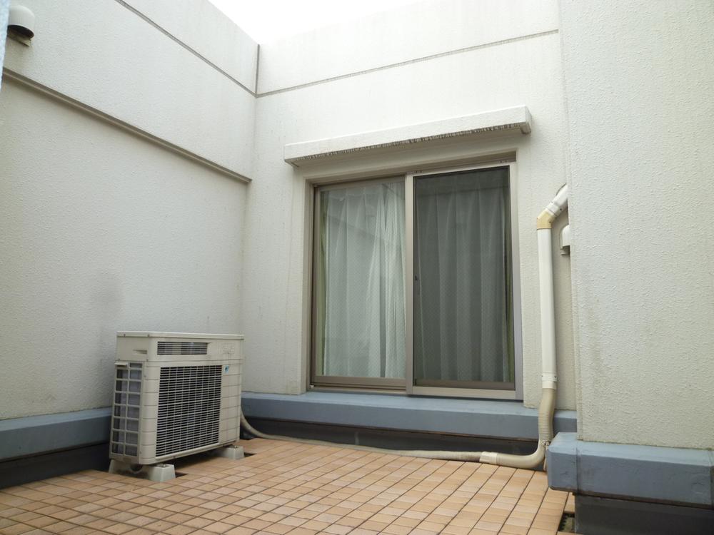 Other local. Local (10 May 2013) Shooting