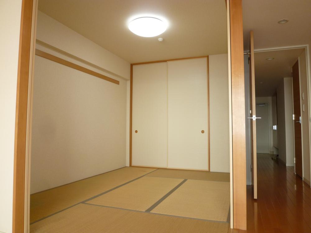 Non-living room. Indoor (10 May 2013) Shooting