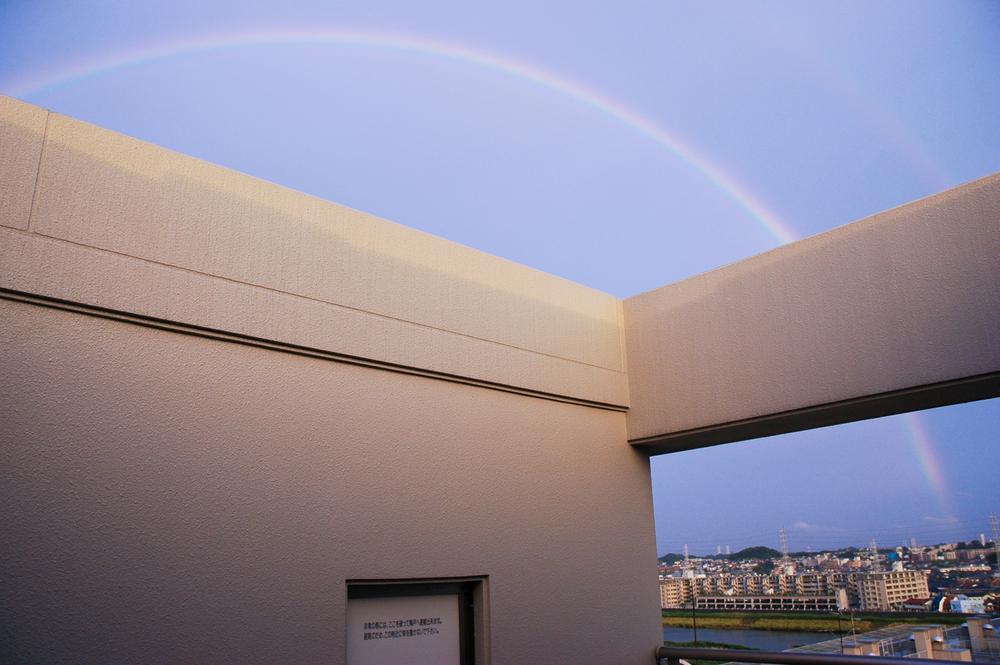 View photos from the dwelling unit. View from the site (November 2012) shooting