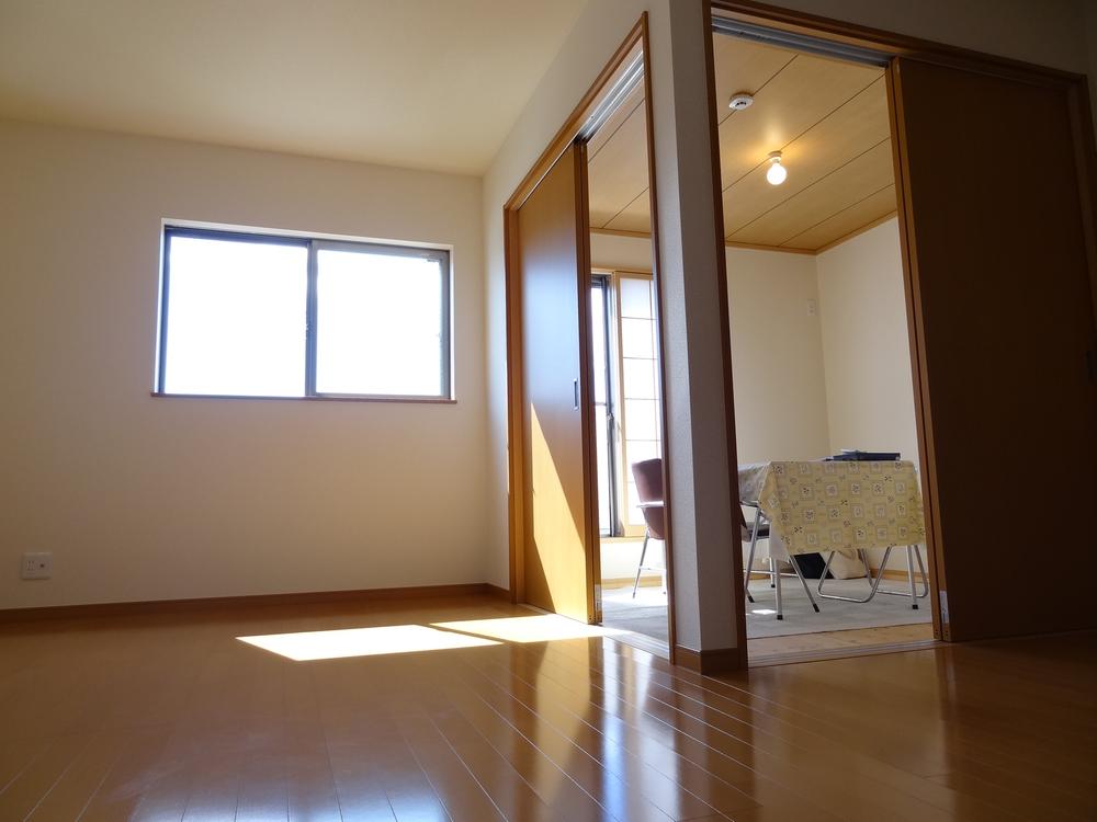 Living. Living (B Building)