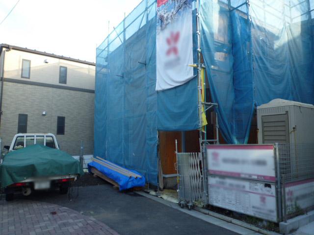 Local appearance photo. Building in the photograph October 2013 shooting