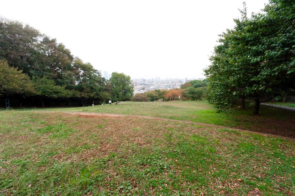 park. 400m to Hiyoshi park