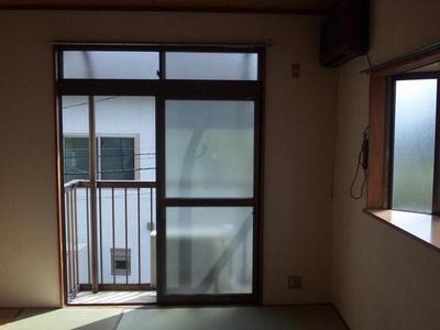 Living and room. Room 1