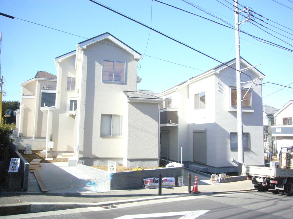 Local appearance photo. L than left ・ K Building 2013 November 29, shooting