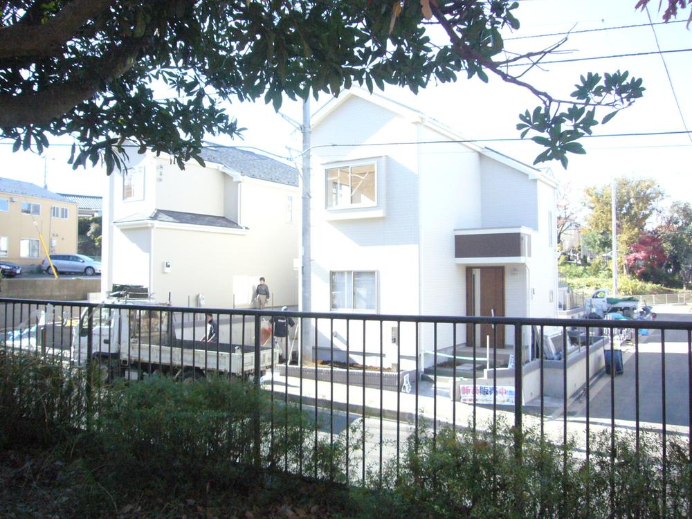 Other local. Local is seen from the "small desk-cho, the third park" of the road opposite. 2013 November 29, shooting