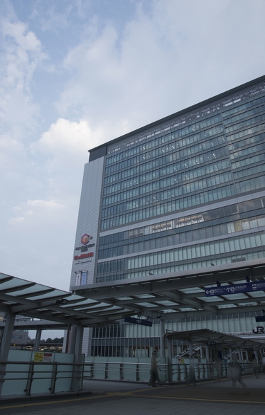 Shin-Yokohama Station has been steadily evolving, including the station building