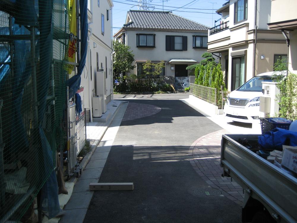 Local photos, including front road. Local (September 2013) Shooting