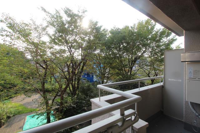 View photos from the dwelling unit