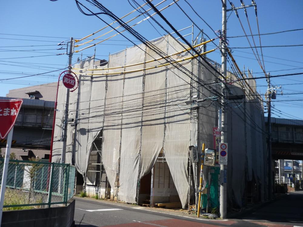 Local appearance photo. Local (10 May 2013) Shooting