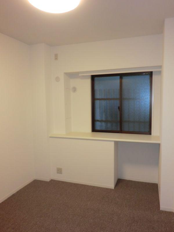 Non-living room. Western-style -1