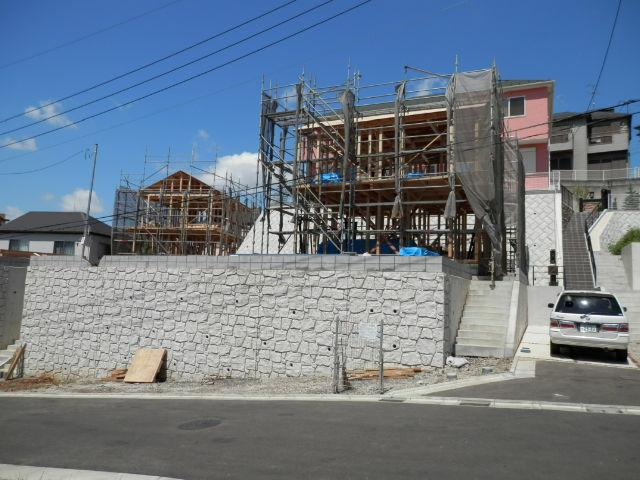 Local appearance photo. Local (August 2013) Shooting 4 Building