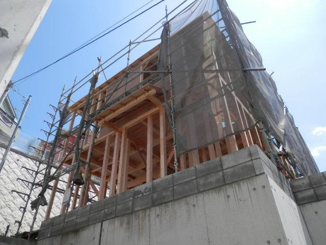 Local appearance photo. Local (August 2013) Shooting 1 Building