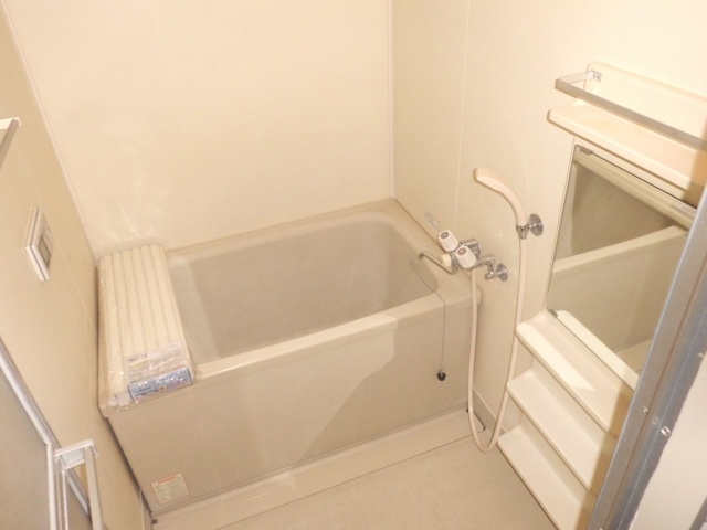 Bath. With additional heating function