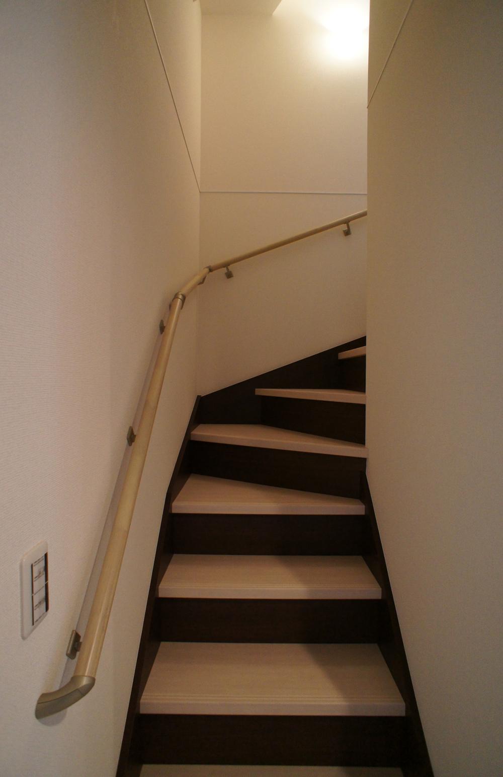 Other introspection. The staircase with a handrail, It is totally cute design, such as chocolate.