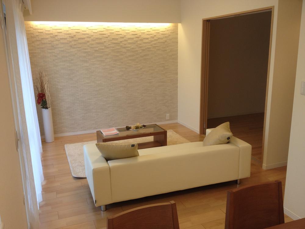 Living. Indoor (12 May 2013) Shooting