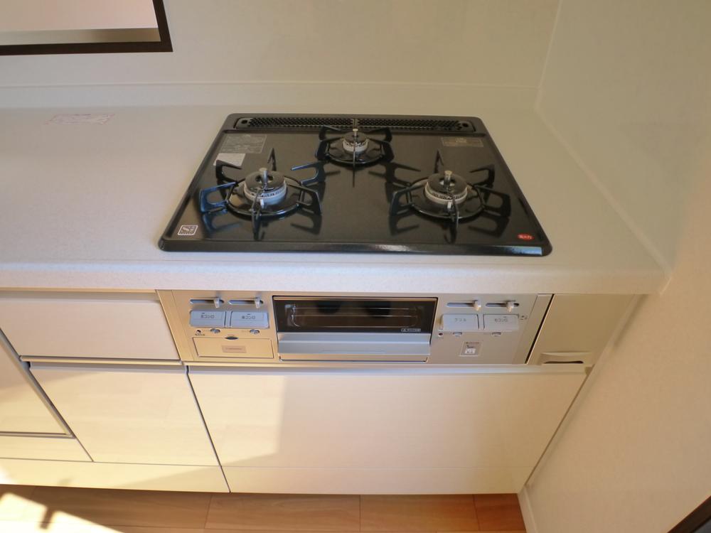 Same specifications photo (kitchen). Example of construction (sold, housing)