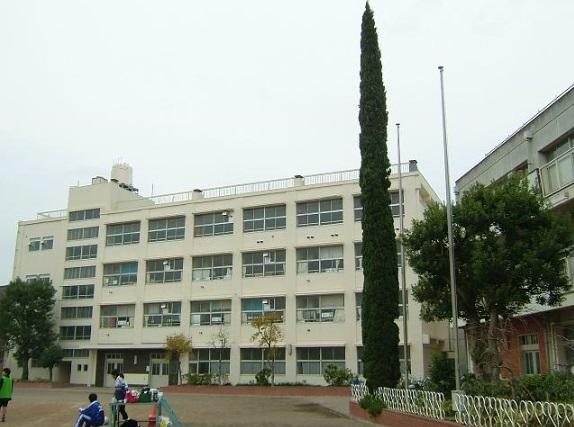 Primary school. Tsunashima until elementary school 350m