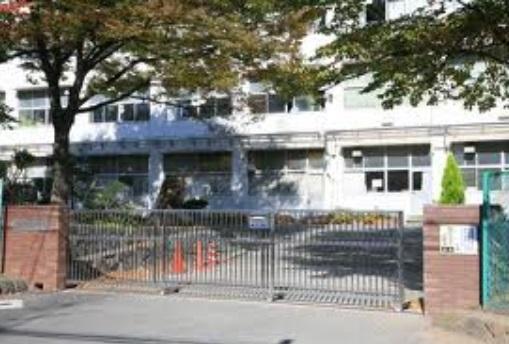 Junior high school. Tarumachi 2300m until junior high school