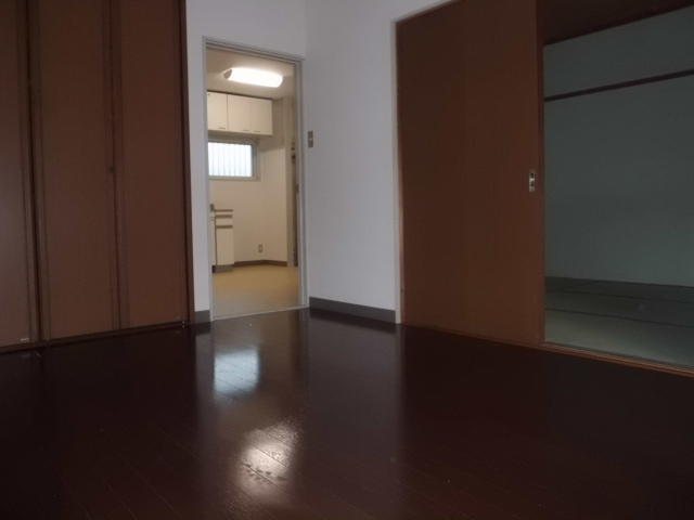 Living and room. Flow line effortlessly because it connected with Japanese-style room