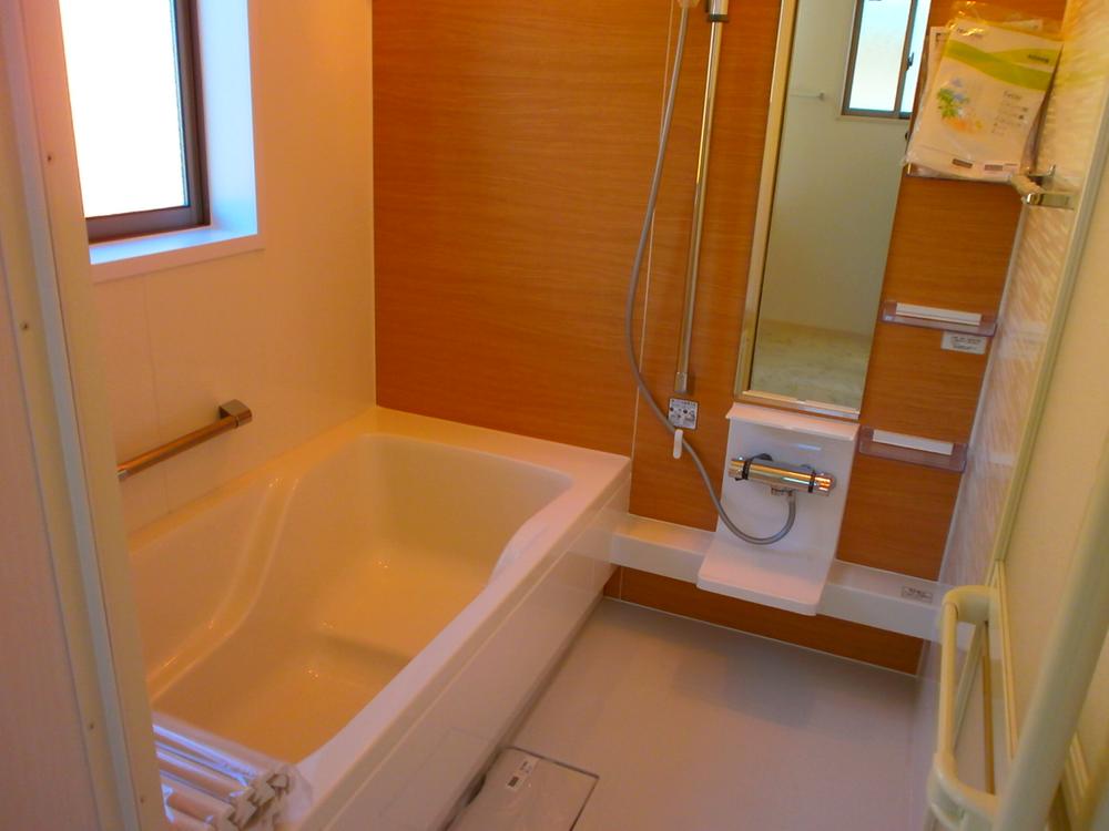 Bathroom. Indoor (12 May 2013) Shooting. 1 pyeong type of bathroom. Loose and can stretch the legs