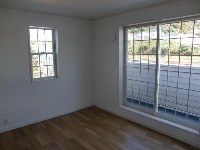 Non-living room. Indoor (11 May 2013) Shooting