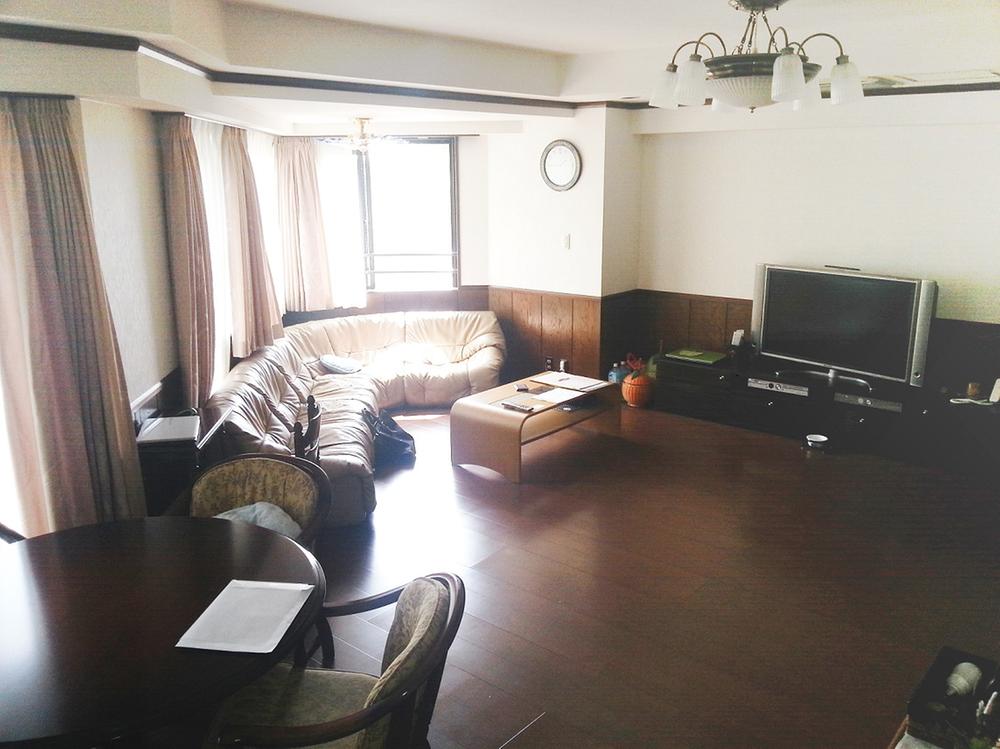 Living. Room (August 2013) Shooting